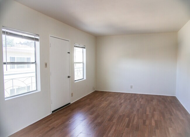 Foto del edificio - 4500 Verdugo Rd