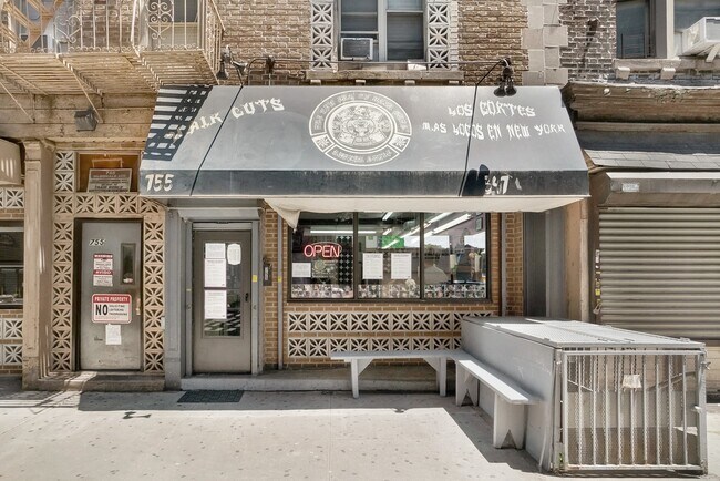 Building Photo - 751 Mcdonald Ave