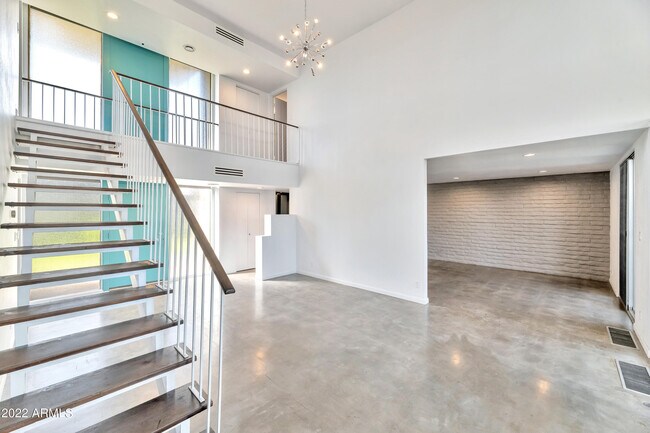 Foto del edificio - 1615 E Maryland Ave