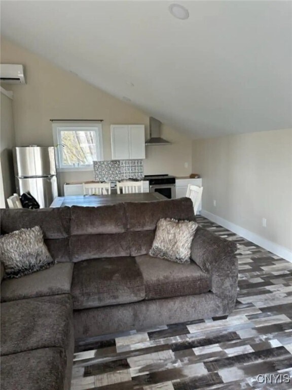 Foto del edificio - 14669 Fancher Ave