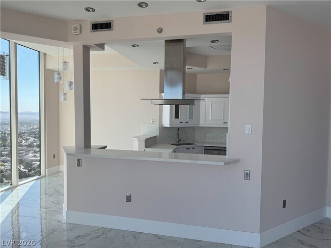 Building Photo - 2777 Paradise Rd