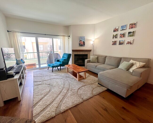 Foto del edificio - 5420 Sylmar Ave