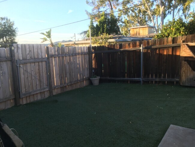 Building Photo - 9537 Prospect Ave