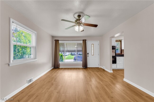 Building Photo - 2406 Stanfield Dr