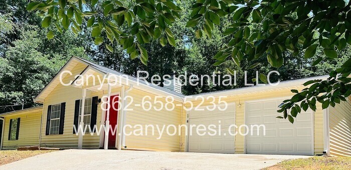 Primary Photo - 220 Splitwood Ln