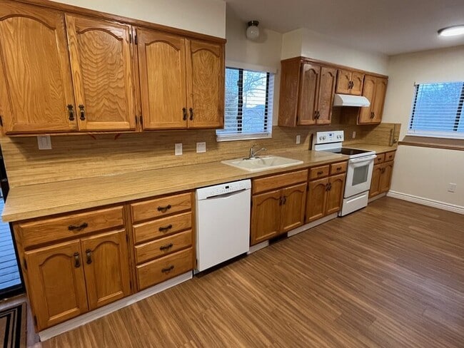 Photo - Remodeled West Jordan 4 Bedroom 4 Bath! House