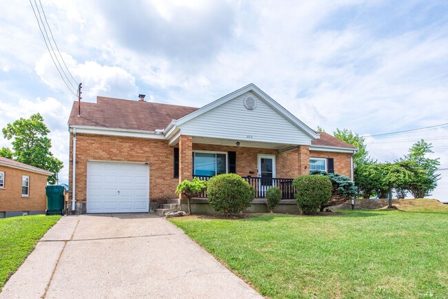 Building Photo - WESTWOOD-4 BEDROOM 2 BATH WITH OPEN FLOOR ...