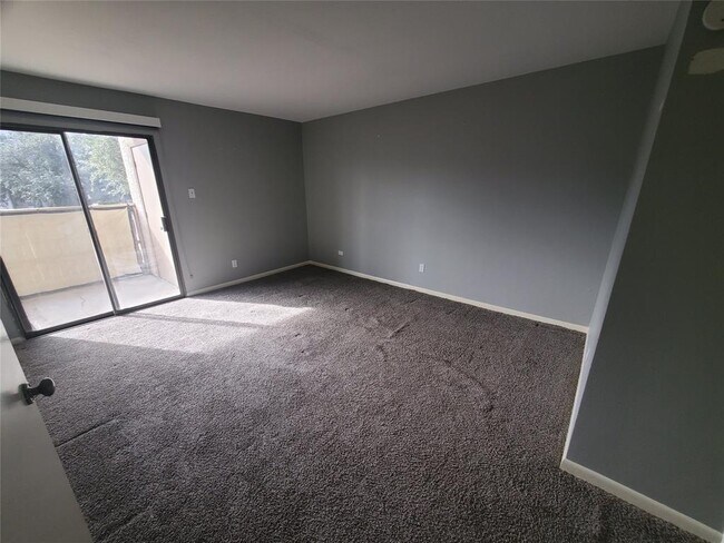 Foto del edificio - 8517 Hearth Dr