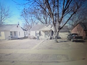 Building Photo - 1373 Salem St