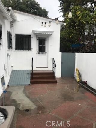 Foto del edificio - 1236 N Fuller Ave