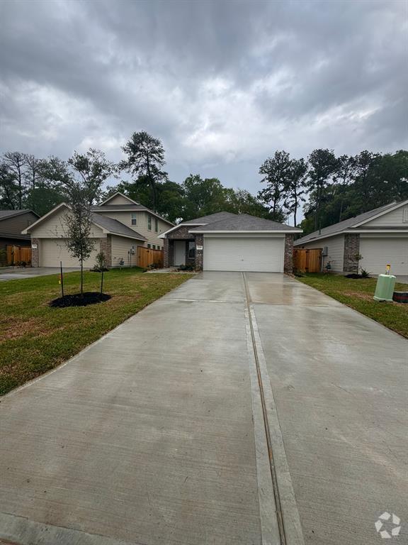 Amberwood North Apartments for Rent with Parking Splendora, TX 1