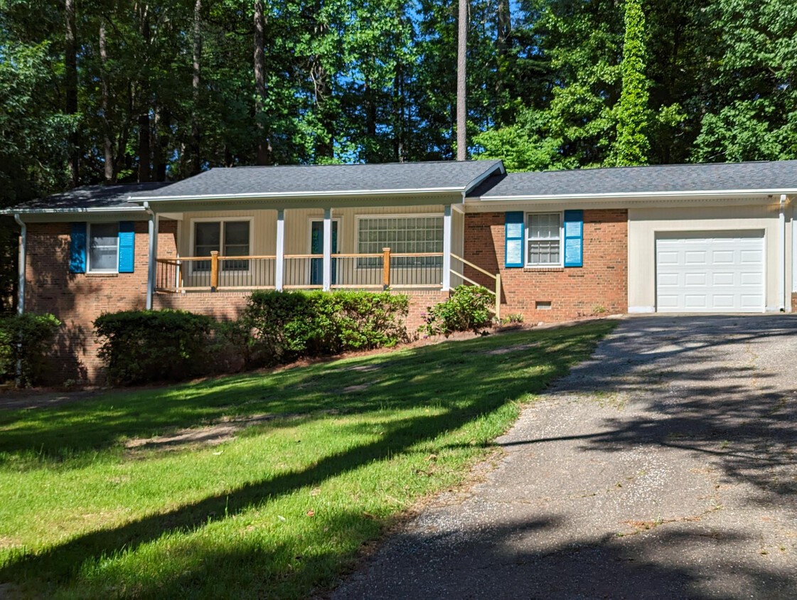 Primary Photo - 1001 Wilkins Dr