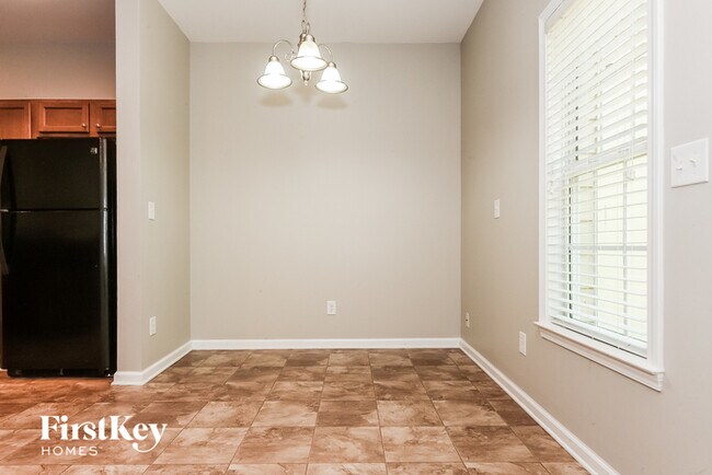 Foto del edificio - 10146 Benton Woods Dr