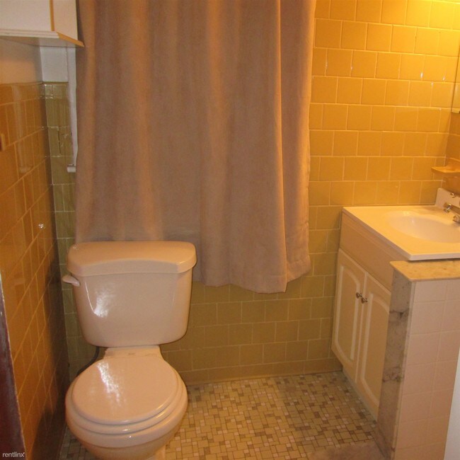 Foto del edificio - 3029 Oakcrest Ave