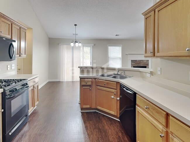 Foto del edificio - 821 Beranda Cir