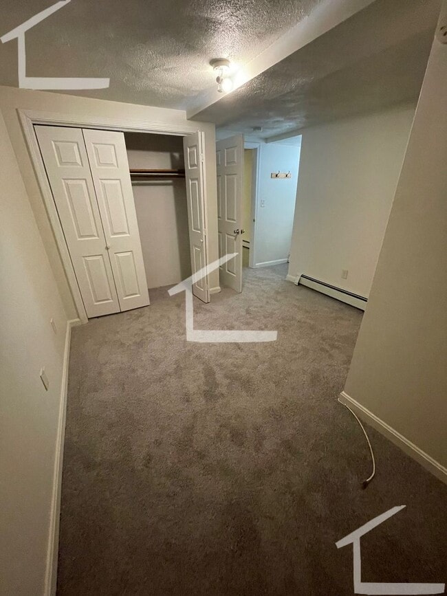 Building Photo - Super Affordable Two Bedroom Brighton/Alls...