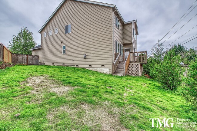 Building Photo - Large 4 Bed 2.5 Bath Home in Northern Salm...