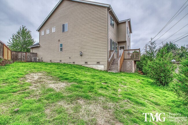 Foto del edificio - Large 4 Bed 2.5 Bath Home in Northern Salm...