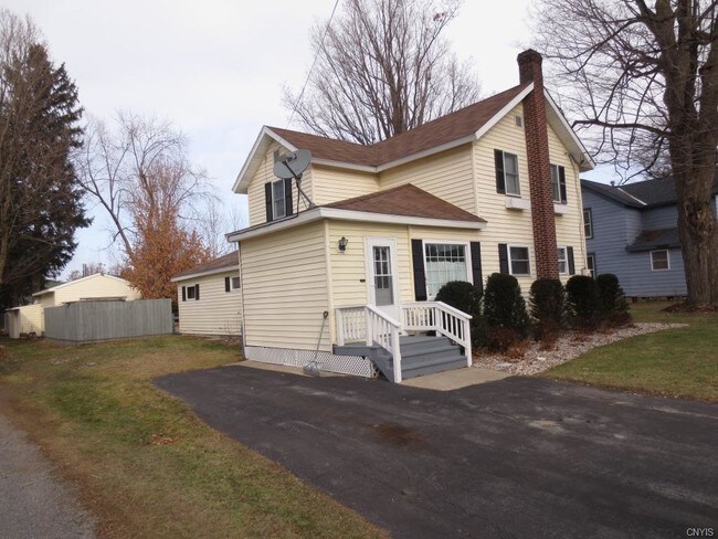 Foto del edificio - 163 Maple St