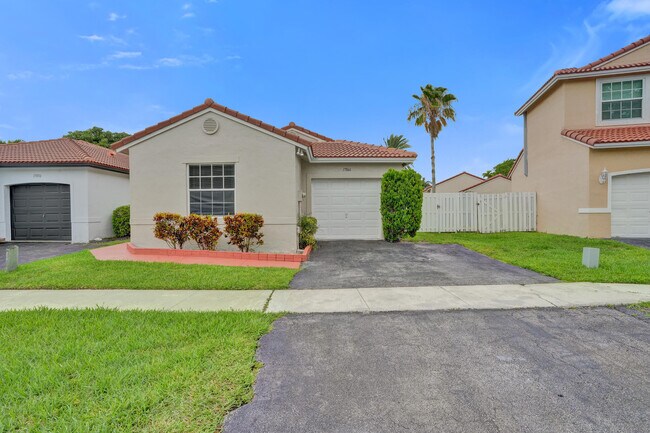 Building Photo - 17866 SW 10th Ln