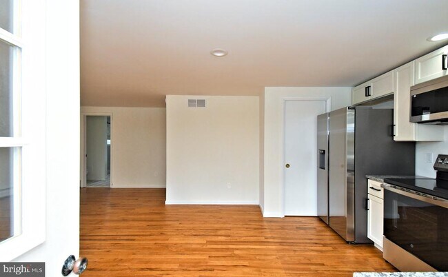Foto del edificio - 4776 Old Easton Rd