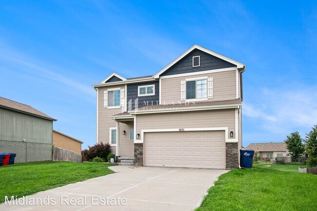 Building Photo - 3 br, 2.5 bath House - 4410 Brook St.