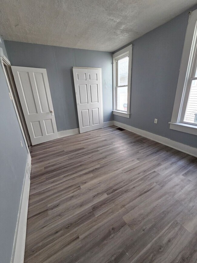Foto del edificio - 612 E 14th St