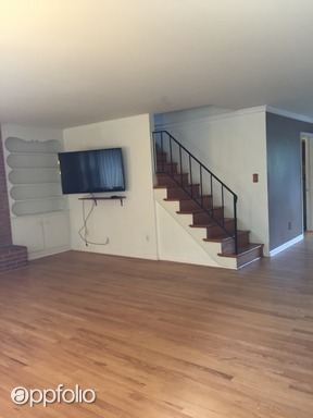 Building Photo - 141 N Artizan St