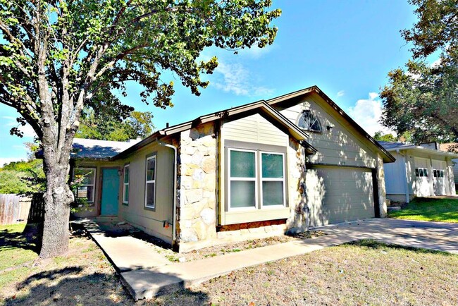 Building Photo - 12719 Acadian Trail