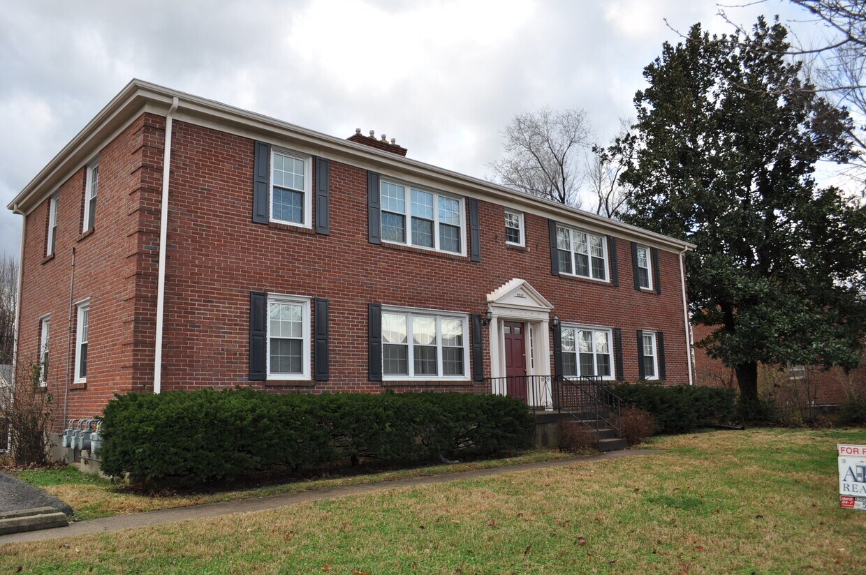 Foto principal - 3532 Brockton Ln
