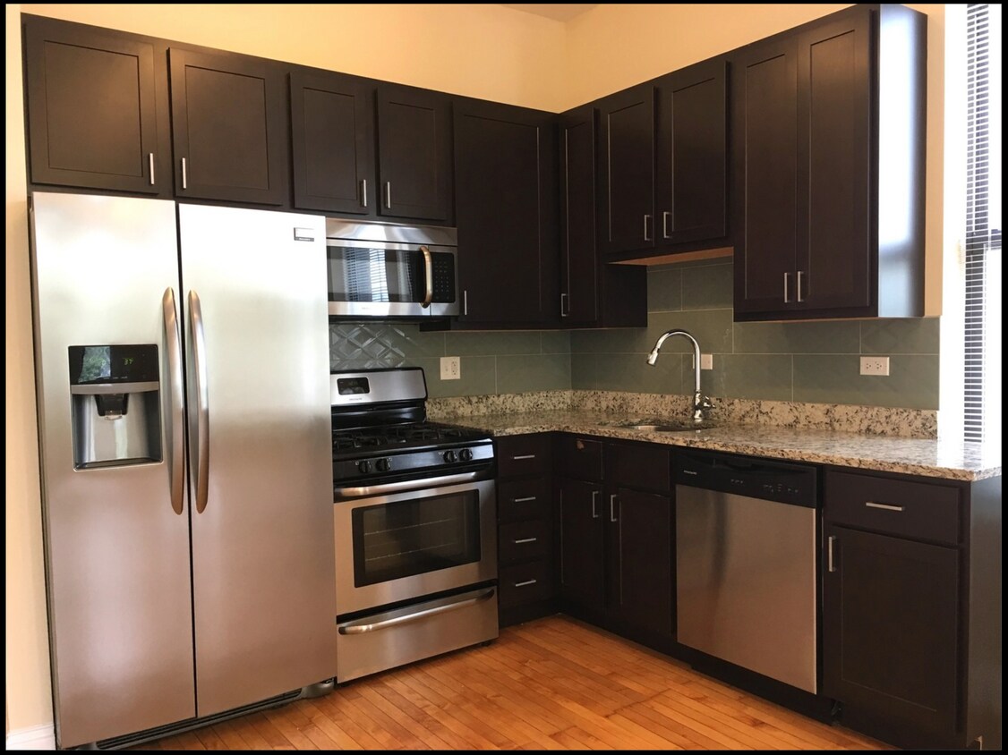 Modern Kitchen with SS Appliances incl Dishwasher - 4053 N Leavitt St