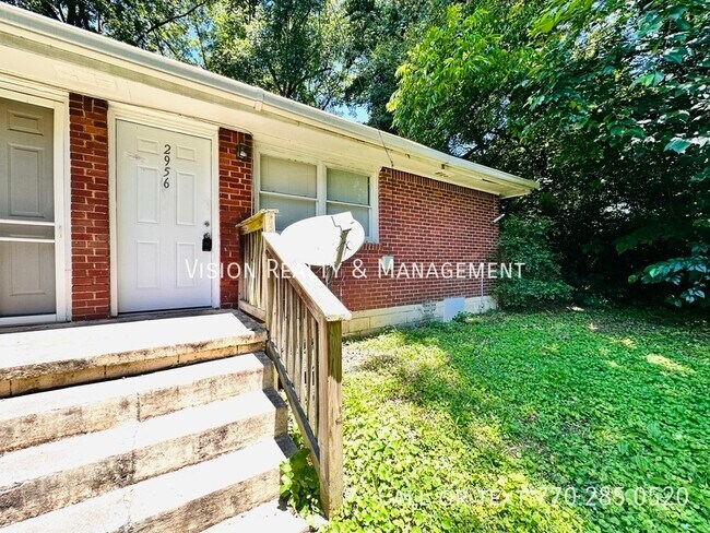 Foto del edificio - 2BD 1BA Duplex Unit East Point
