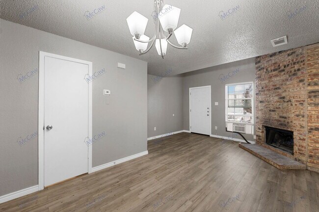 Foto del edificio - 9459 Olde Village Ct