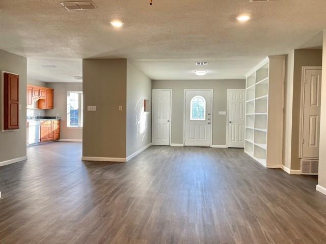 Foto del edificio - 204 Honey Bee Dr