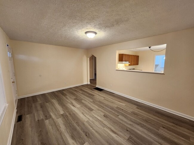 Foto del edificio - Adorable 2 bedroom with updates and washer/dryer hook-ups
