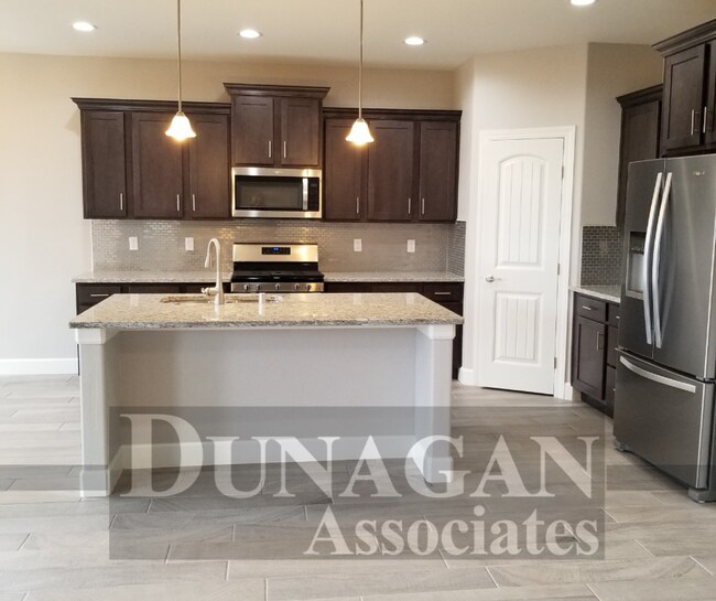 Building Photo - Gorgeous, 4 Bedroom/2 Bath in Martin Farms Subdivision