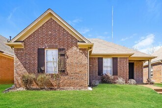 Building Photo - 1021 Crayton Ridge Dr