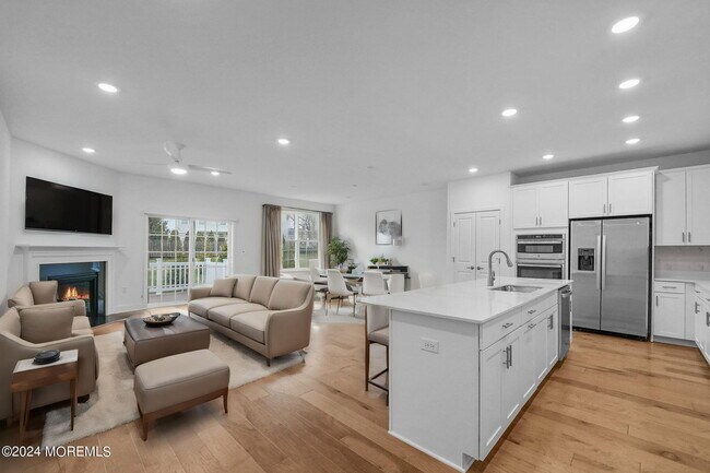 Building Photo - 505 Pilot St