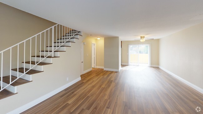 3BR, 2.5BA - Townhome - 5th Ave Apartments