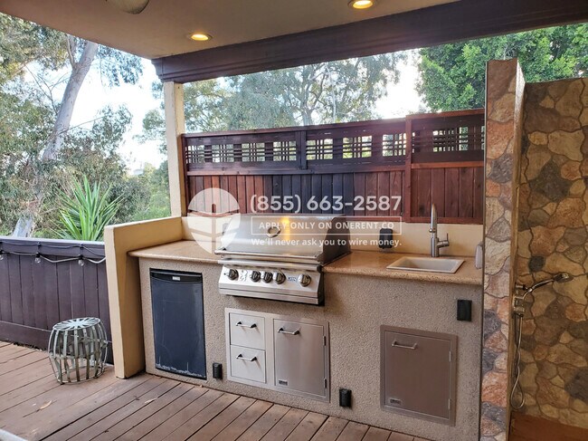 Building Photo - 1022 Edgemont Pl