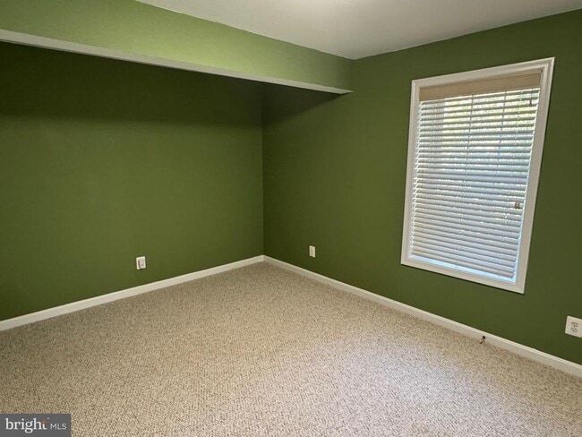 Building Photo - 12740 Great Ln