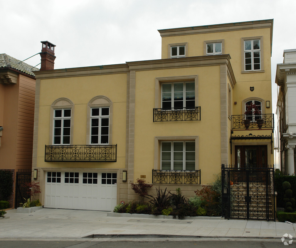 Building Photo - 15-151/2 Buena Vista Terr.