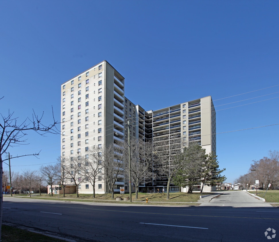 Primary Photo - Bellamy Towers