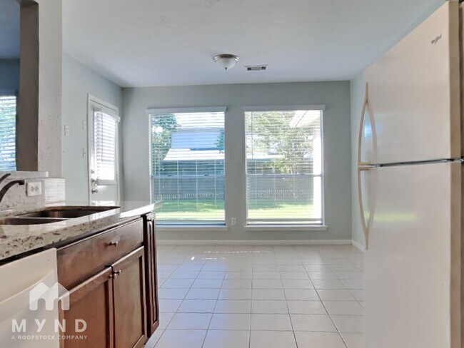 Foto del edificio - 22715 Tara Way Dr