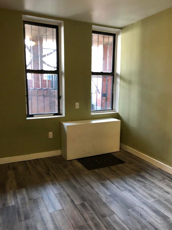 Foto del edificio - 837 E 222nd St