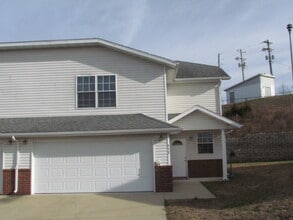 Building Photo - 117 Hickory Ridge Dr