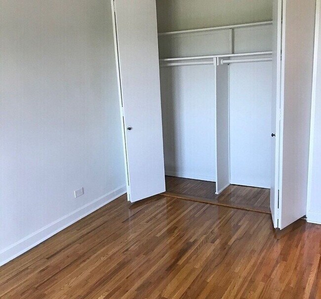 Foto del edificio - 1144 Lydig Ave
