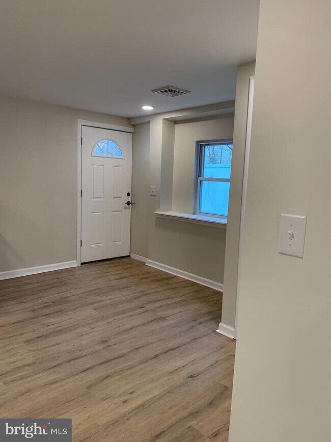 21 Elmhurst Ave, Cherry Hill, NJ 08034 House Rental in Cherry Hill