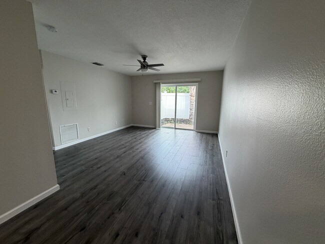 Foto del edificio - 238 Ridgecrest Loop
