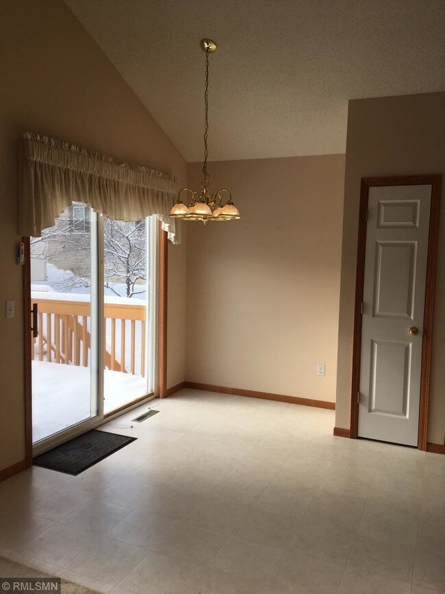 Foto del edificio - 904 Abbie Ln